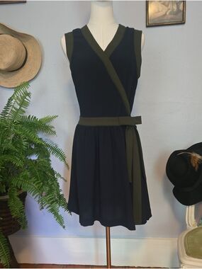 MODCLOTH Sleeveless Navy and Olive Faux Wrap Dress Size S